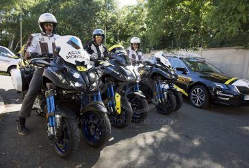 Yamaha Niken devant les millions de fans du Tour de France de cyclisme