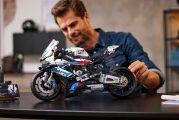 BMW Motorrad presente le LEGO Technic BMW M 1000 RR