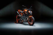 KTM 890 DUKE GP 2022 : UNE NOUVELLE DUKE FAIT SON ENTRÉE DANS l'ARÈNE